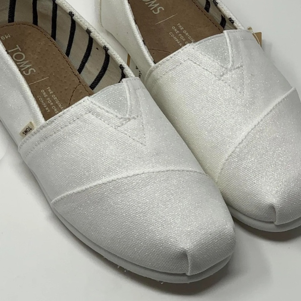 TOMS Women’s White Glitter Classic Slip-Ons Size 8.5